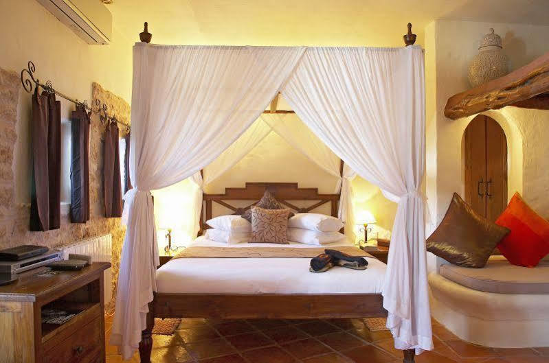 Agroturismo Atzaro Santa Eularia des Riu Luaran gambar